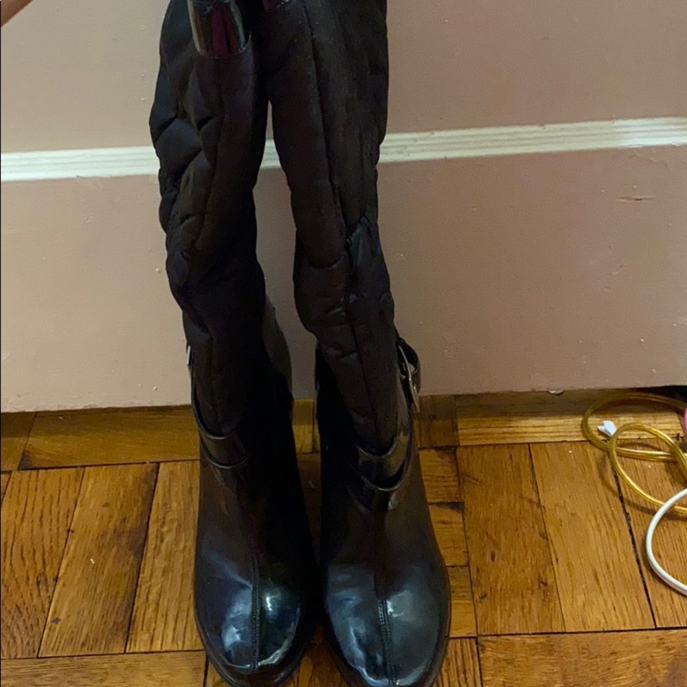 BCBG girls black boots adorbs wedge / classic ✨🎶
